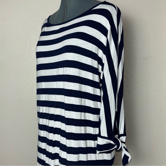 Soft Surroundings Adrift Top Women's medium Nautical Navy White Stripe # 2AG33 - Picture 8 of 16